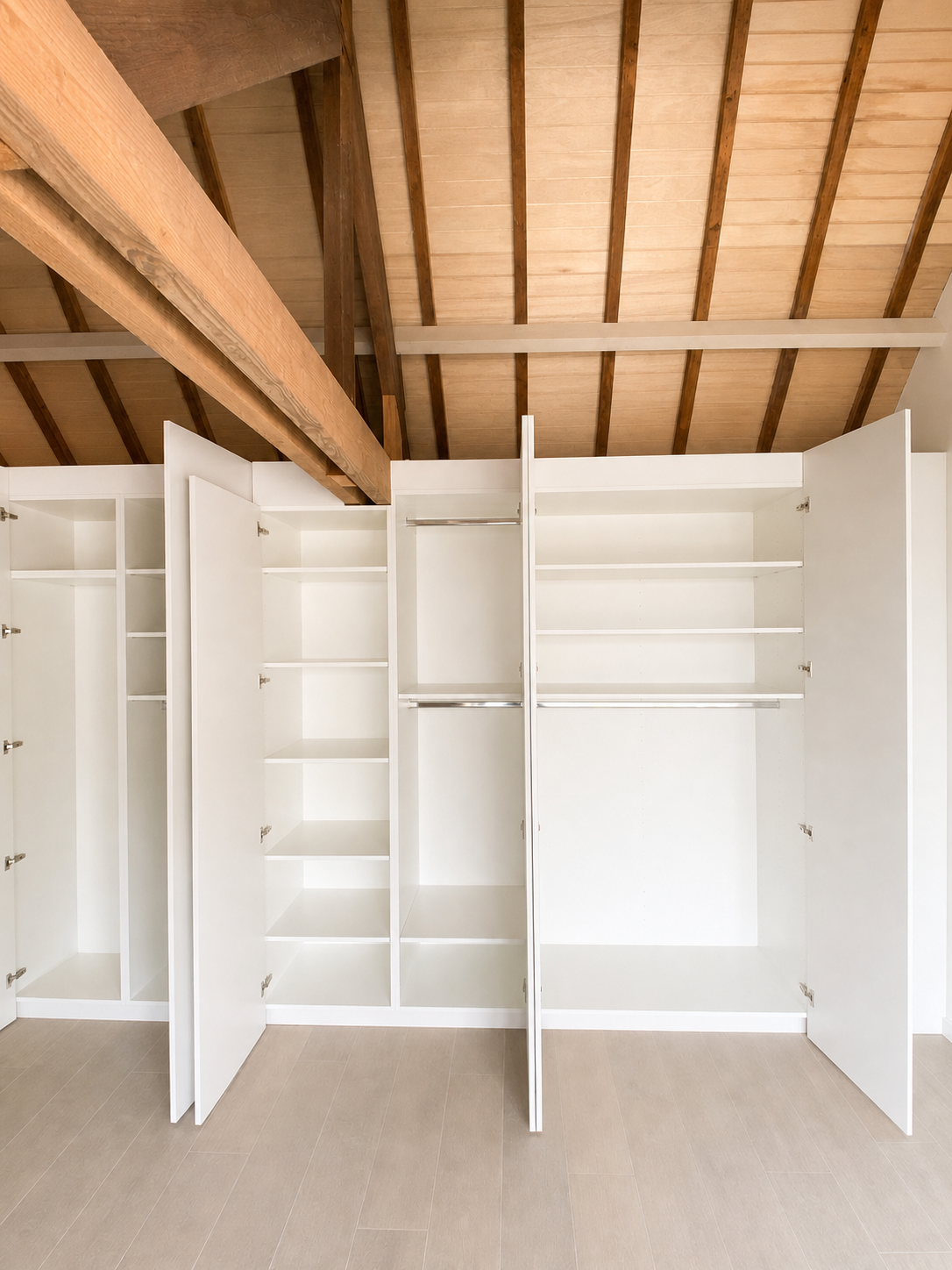 Dressoir onder dak